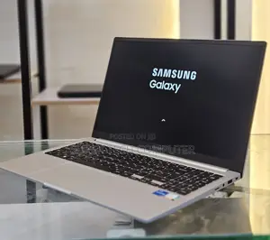 New Samsung Galaxy Book3 360 15 NP750QFG 8GB Intel Core i5 SSD 512GB