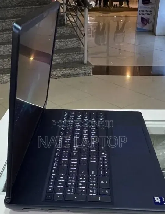 New Laptop Alienware X16 32GB Intel Core Ultra 9 SSD 1T