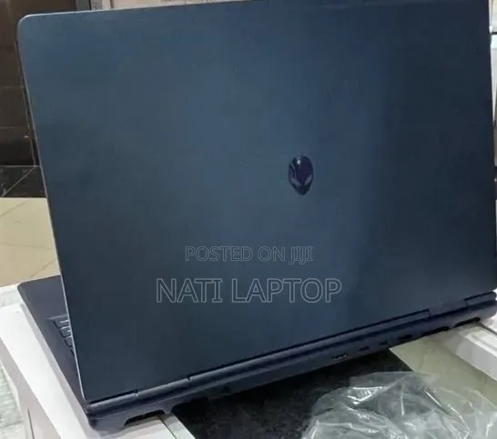 New Laptop Alienware X16 32GB Intel Core Ultra 9 SSD 1T