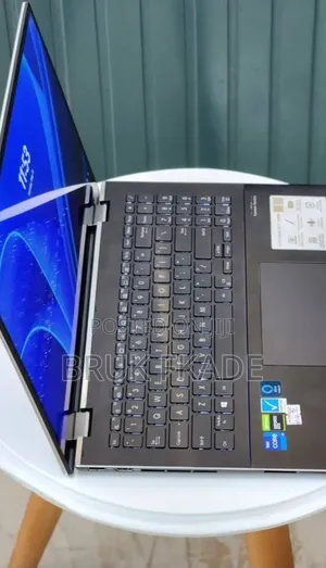 New Laptop Asus ZenBook Flip 14 UX461UA 16GB Intel Core i7 SSD 1T