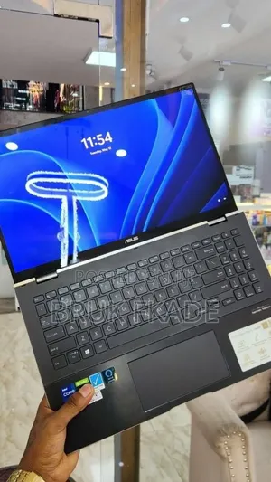 New Laptop Asus ZenBook Flip 14 UX461UA 16GB Intel Core i7 SSD 1T