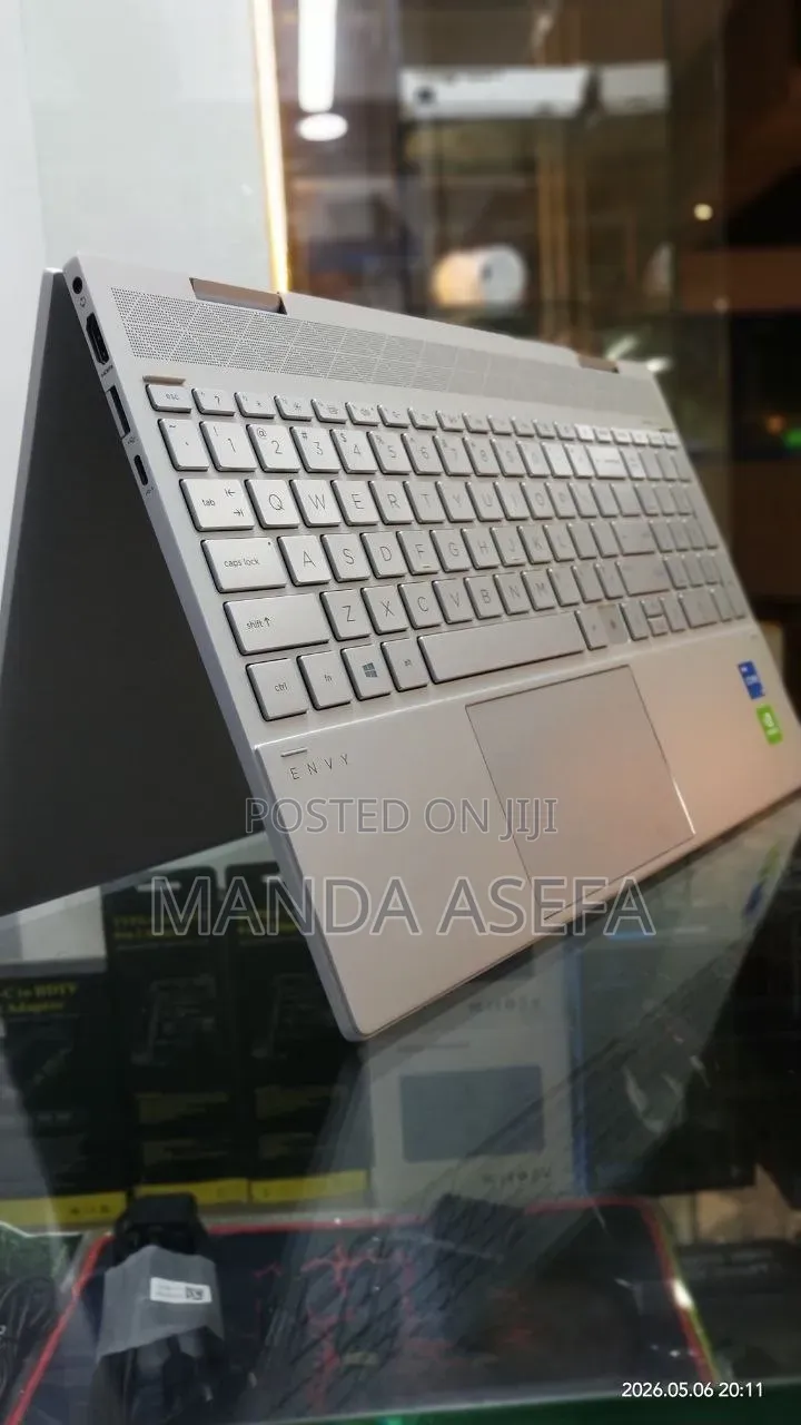 New Laptop HP Envy X360 16GB Intel Core i5 SSD 512GB