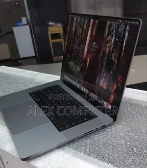 New Laptop Apple MacBook Pro M1 16GB Apple M1 Pro SSD 512GB