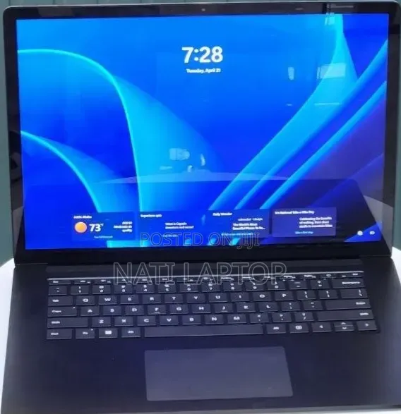 New Laptop Microsoft 16GB Intel Core i7 SSD 512GB