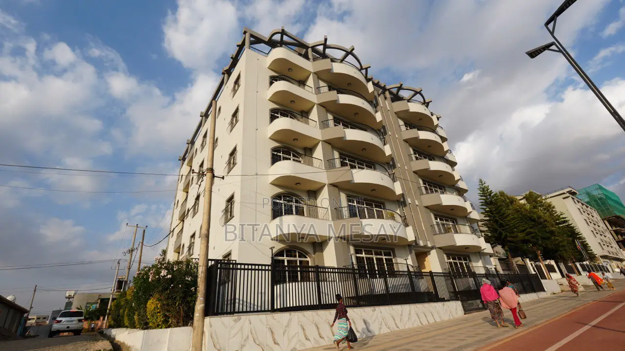 Furnished 4bdrm Apartment in Peaceful Luxury, Yeka for rent