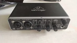 Behringer U-phoria Umc202hd