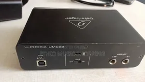 Behringer U-Phoria Umc22