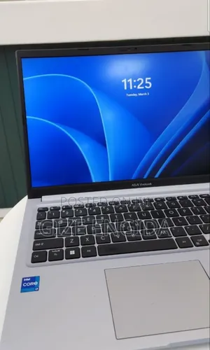 New Laptop Asus VivoBook 15 X505BA 16GB Intel Core i7 SSD 512GB