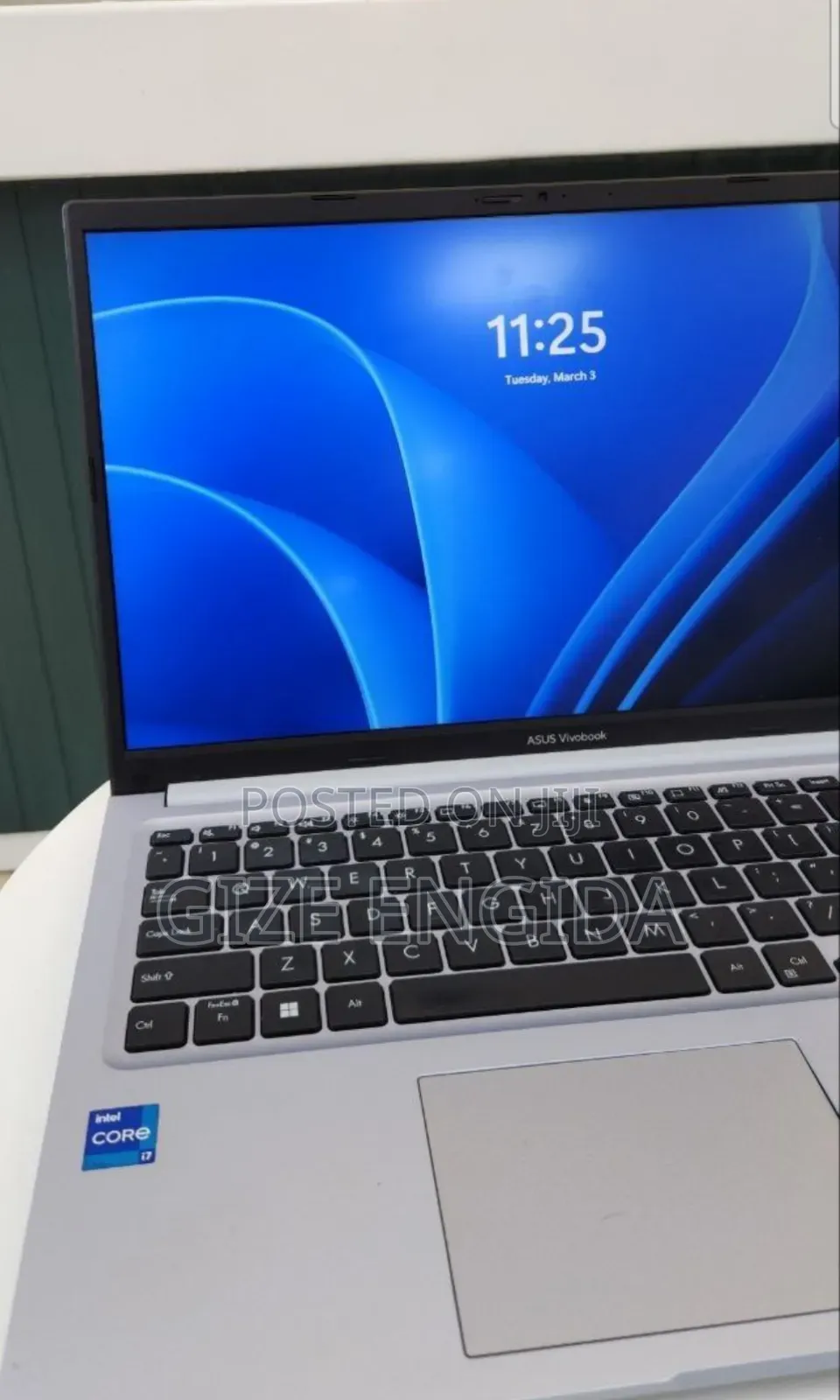 New Laptop Asus VivoBook 15 X505BA 16GB Intel Core i7 SSD 512GB