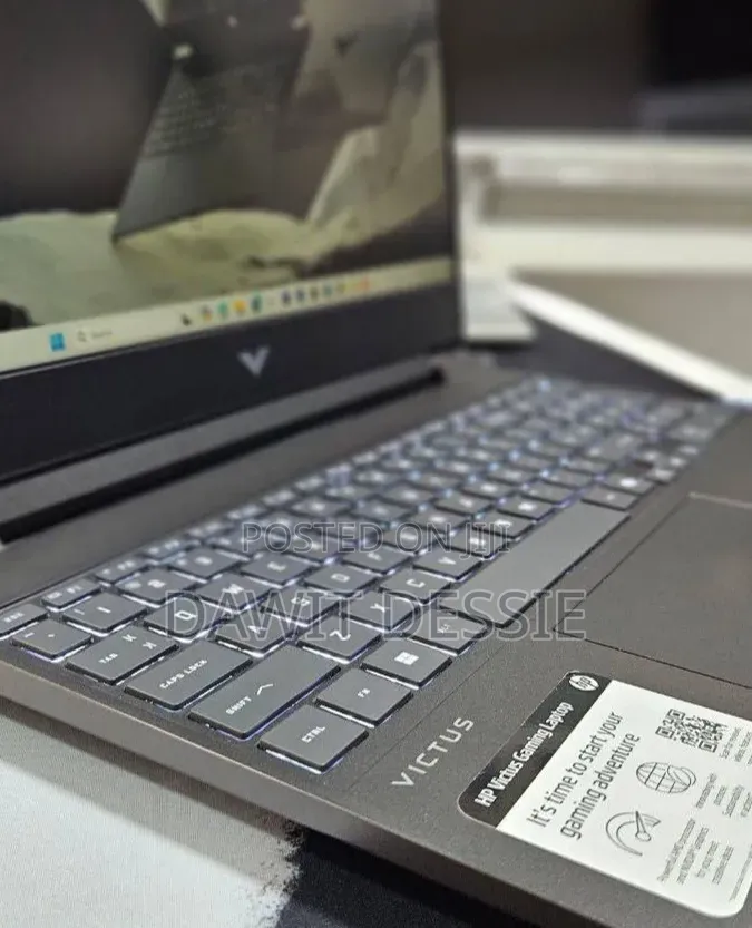 New Laptop HP 16GB AMD Ryzen 7 SSD 512GB