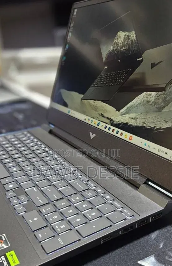 New Laptop HP 16GB AMD Ryzen 7 SSD 512GB