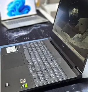 New Laptop HP 16GB AMD Ryzen 7 SSD 512GB