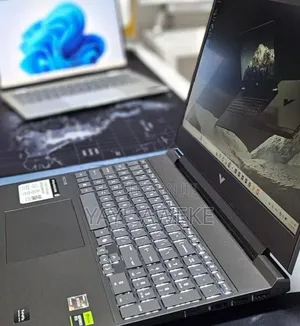 New Laptop HP 16GB AMD Ryzen 7 SSD 512GB