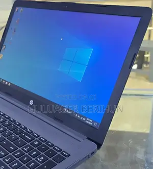 New Laptop HP Stream Notebook 8GB Intel Core i7 HDD 1T