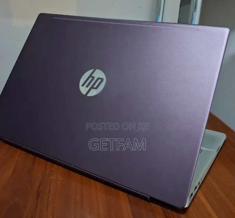 New Laptop HP Pavilion 15 8GB Intel Core i5 SSD 512GB