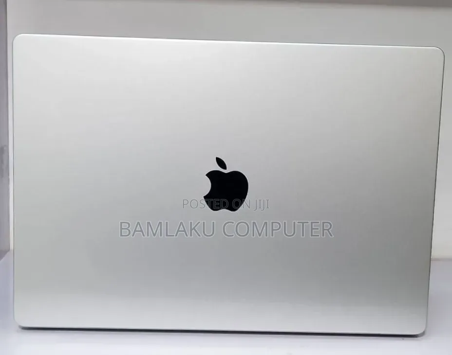 New Laptop Apple MacBook Air 2024 M3 15-inch 24GB Apple M3 SSD 512GB