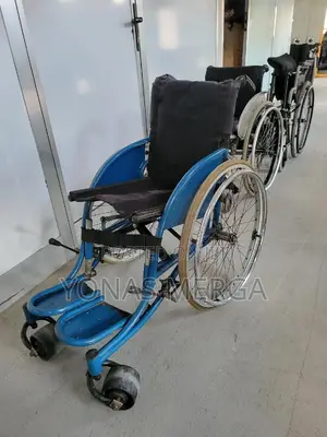 Orginal Europe Wheelchair柵窗carbon Fibre Folding Wheelchair