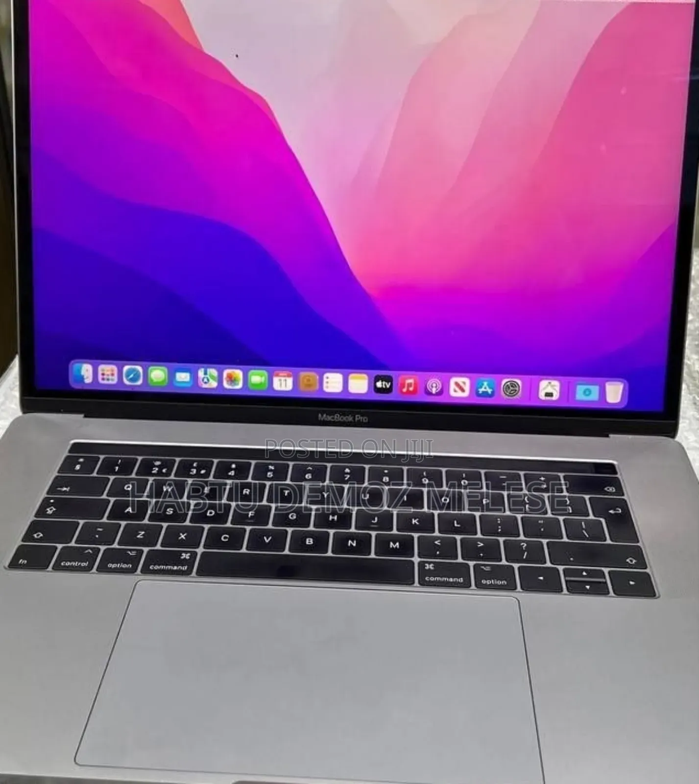 New Laptop Apple MacBook Pro 2017 16GB Intel Core i7 SSD 512GB