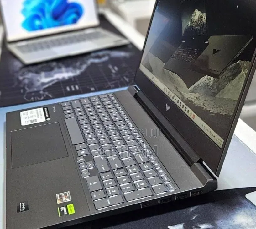New Laptop HP Victus 15 16GB AMD Ryzen 7 SSD 512GB