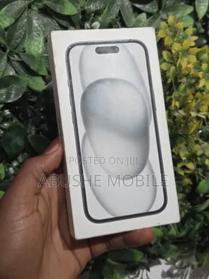 New Apple iPhone 15 128 GB Black