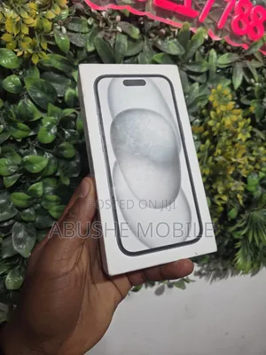 New Apple iPhone 15 128 GB Black