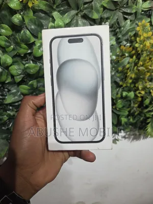 New Apple iPhone 15 128 GB Black