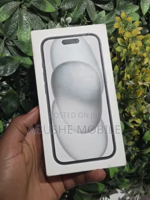 New Apple iPhone 15 128 GB Black