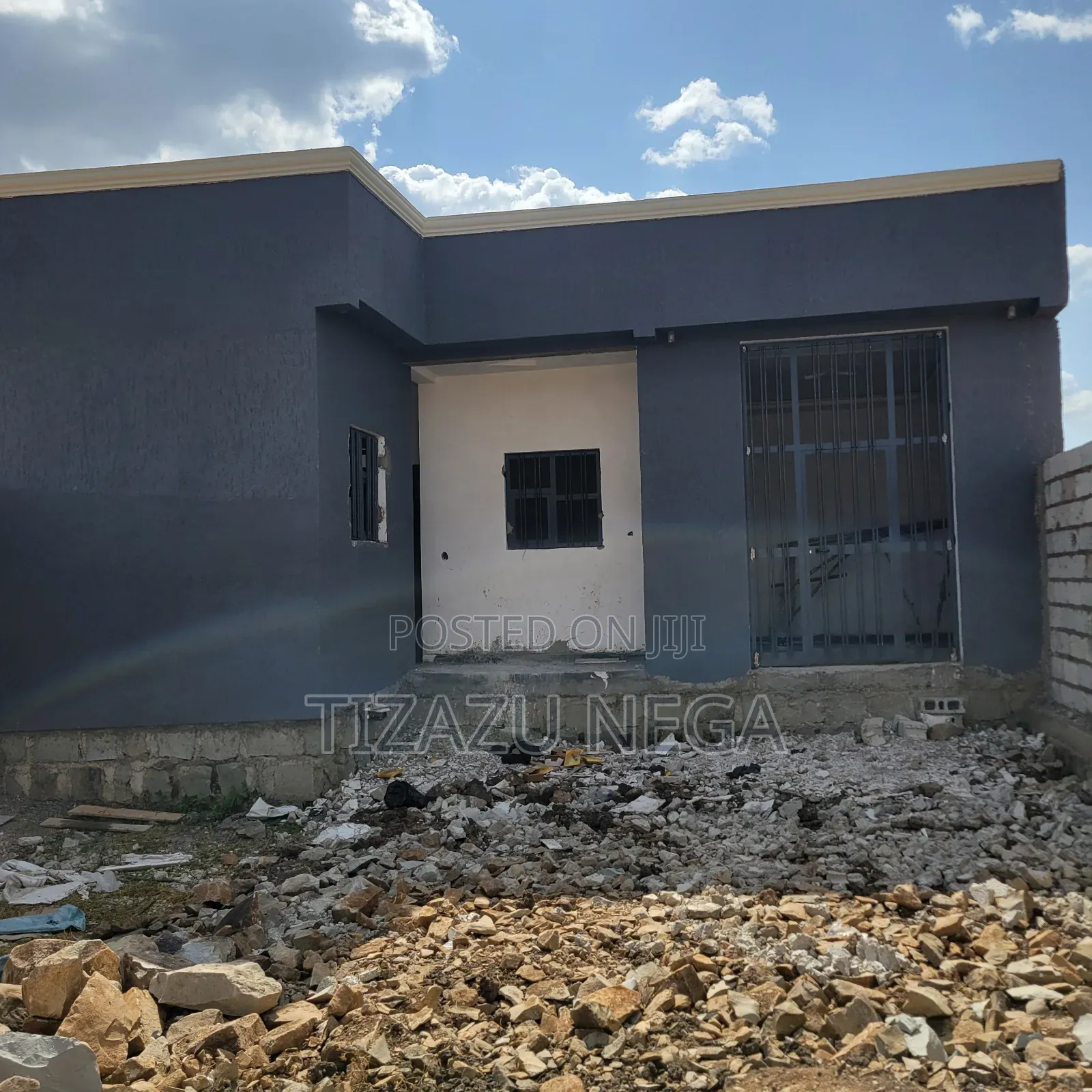 2bdrm House in Realestate, Gurage for sale