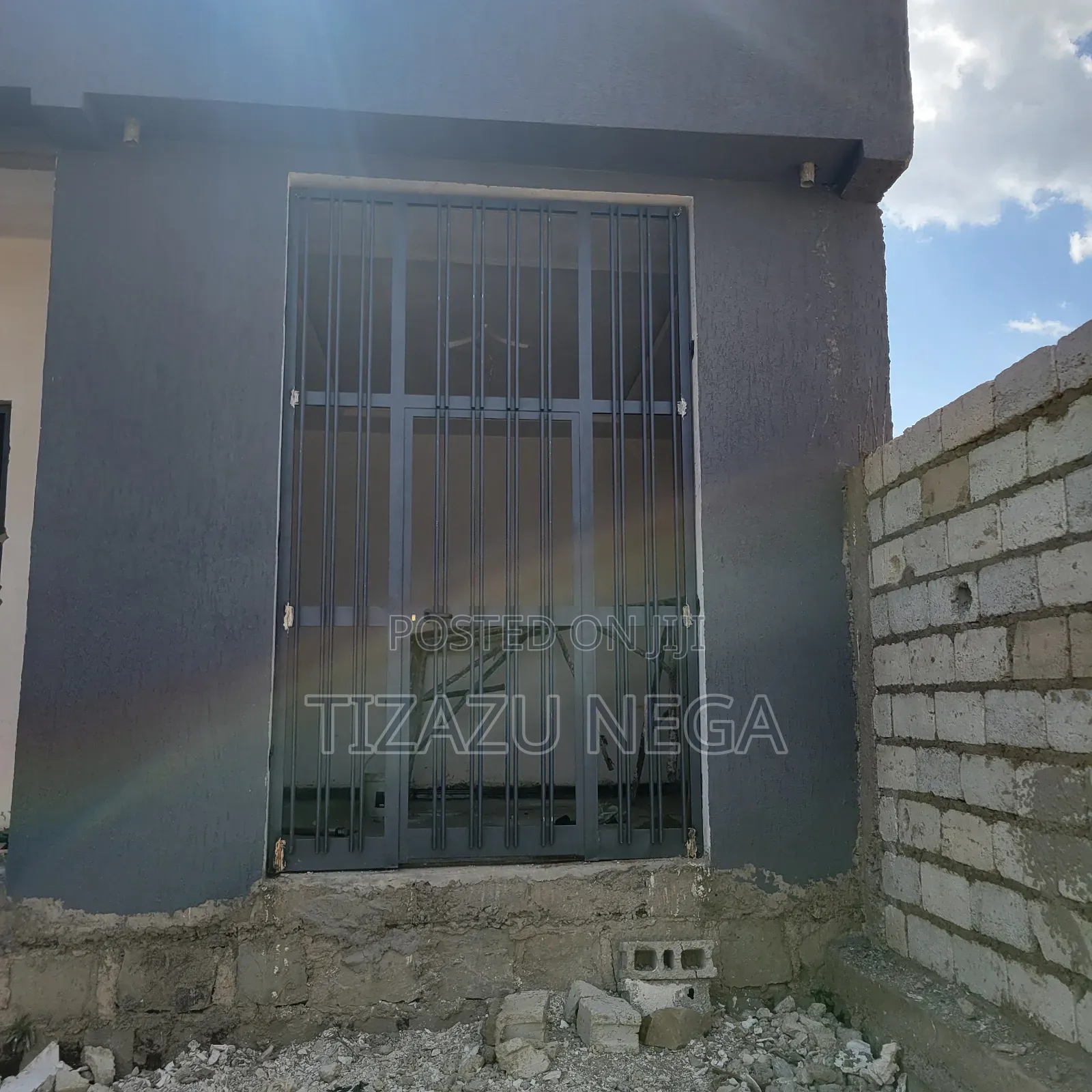 2bdrm House in Realestate, Gurage for sale