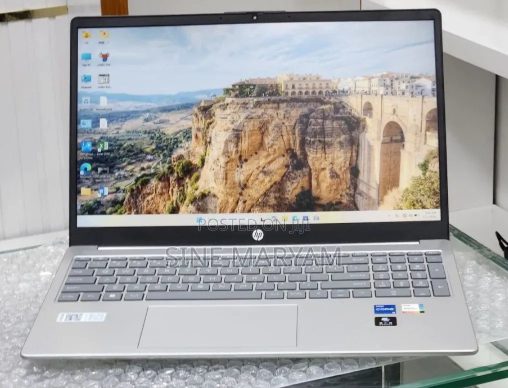 New Laptop HP Stream Notebook 16GB Intel Core i5 SSD 1T