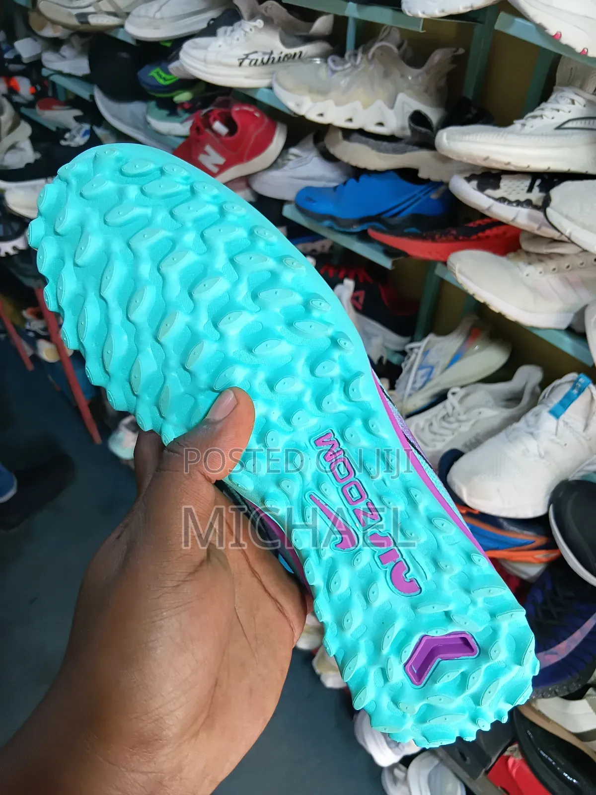 Air Zoom Sports Shoes