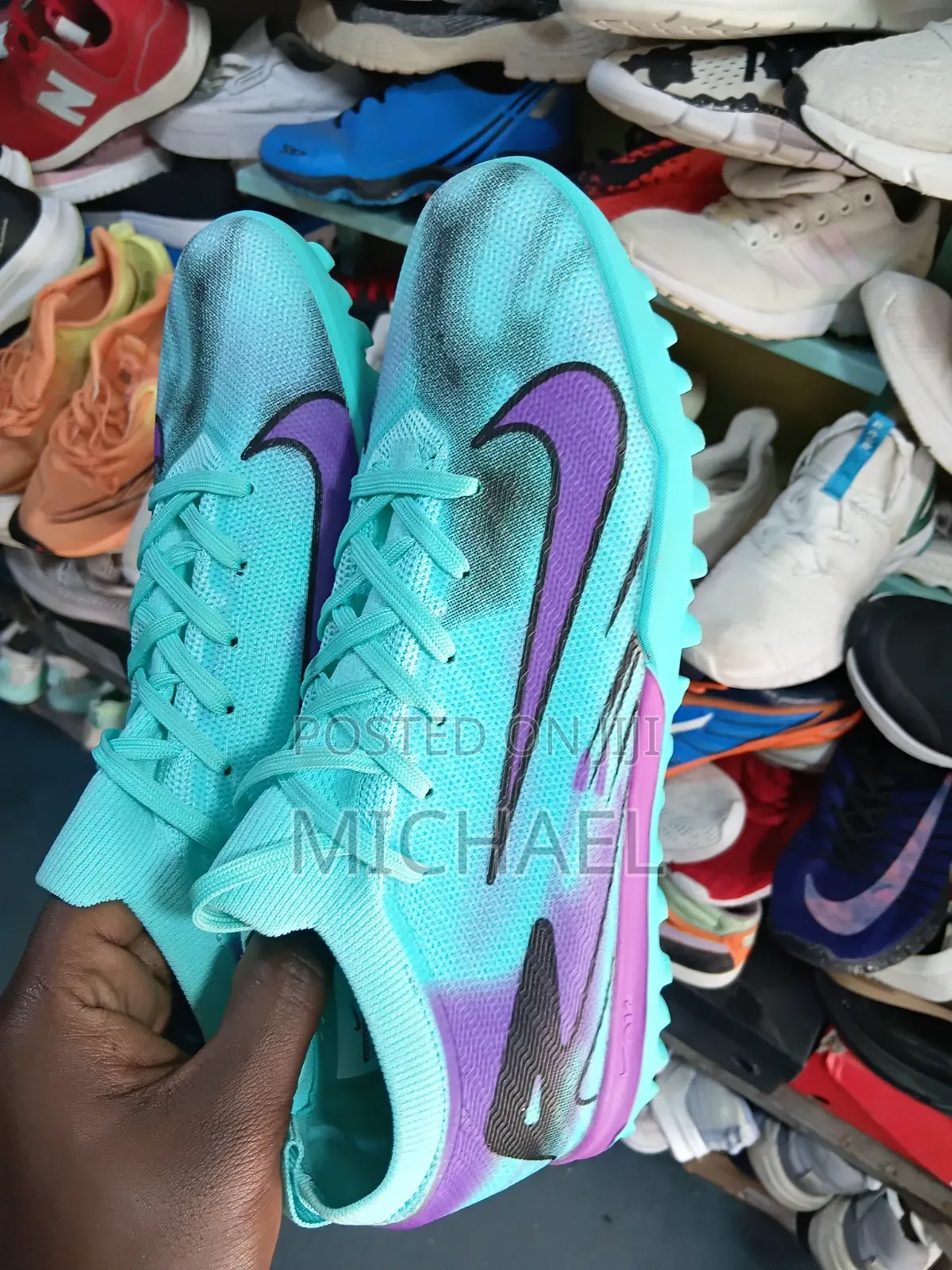 Air Zoom Sports Shoes