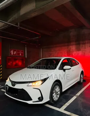 Toyota Corolla 2022 White
