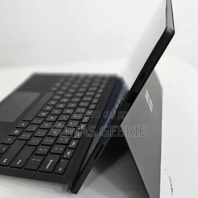 New Laptop Microsoft Surface 16GB Intel Core i7 SSD 1T