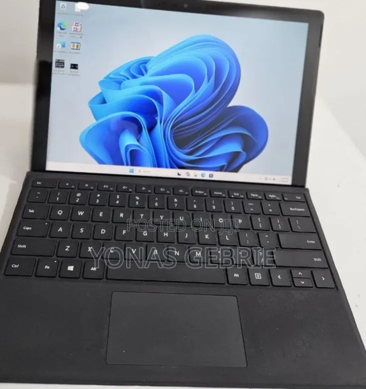 New Laptop Microsoft Surface 16GB Intel Core i7 SSD 1T