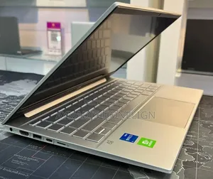 New Laptop HP 16GB Intel Core i5 SSD 512GB