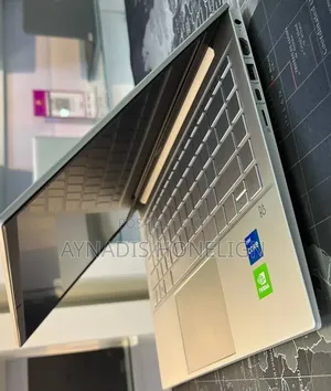 New Laptop HP 16GB Intel Core i5 SSD 512GB