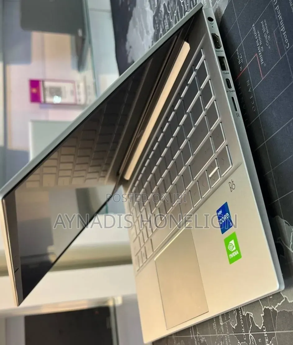 New Laptop HP 16GB Intel Core i5 SSD 512GB