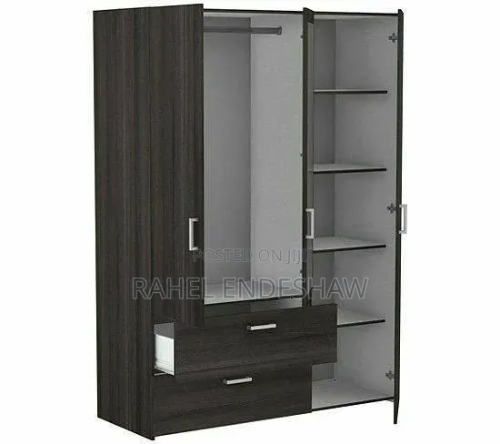 ዘመናዊ New Closet