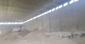 ግዙፍ የመጋዘን ሽያጭ ደብረብርሃን/ Big Warehouse Sale Debrebrehan Industrial /
