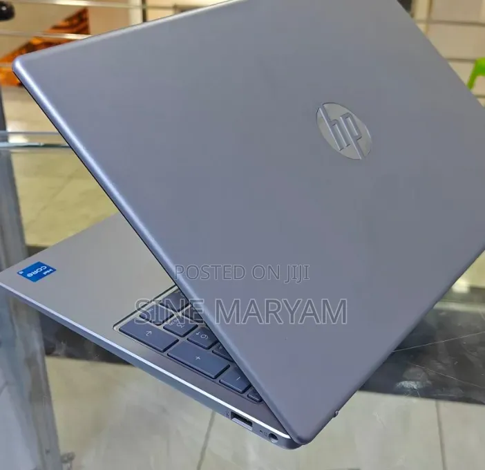 New Laptop HP Stream Notebook 16GB Intel Core i5 SSD 512GB