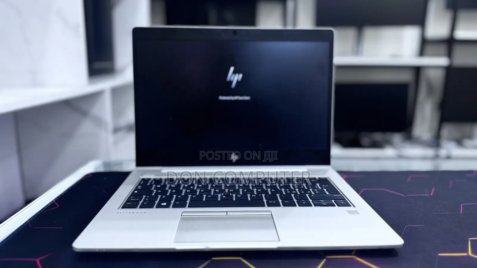 New Laptop HP EliteBook 830 8GB Intel Core i5 SSD 512GB