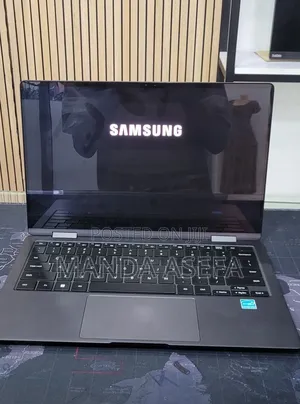 New Laptop Samsung Galaxy Book 2 8GB Intel Core i7 SSD 512GB