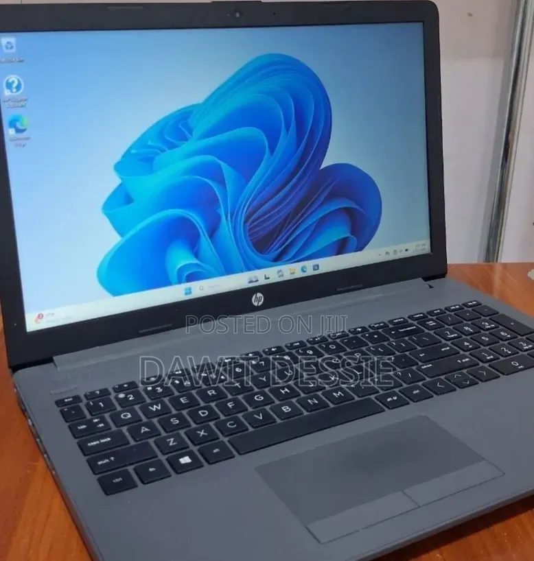 New Laptop HP 250 G7 8GB Intel Core i7 SSD 1T