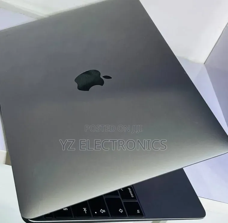 New Laptop Apple MacBook Pro 2017 8GB Intel Core i5 SSD 512GB