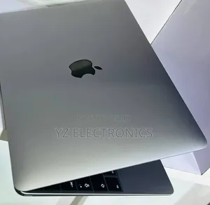New Laptop Apple MacBook Pro 2017 8GB Intel Core i5 SSD 512GB