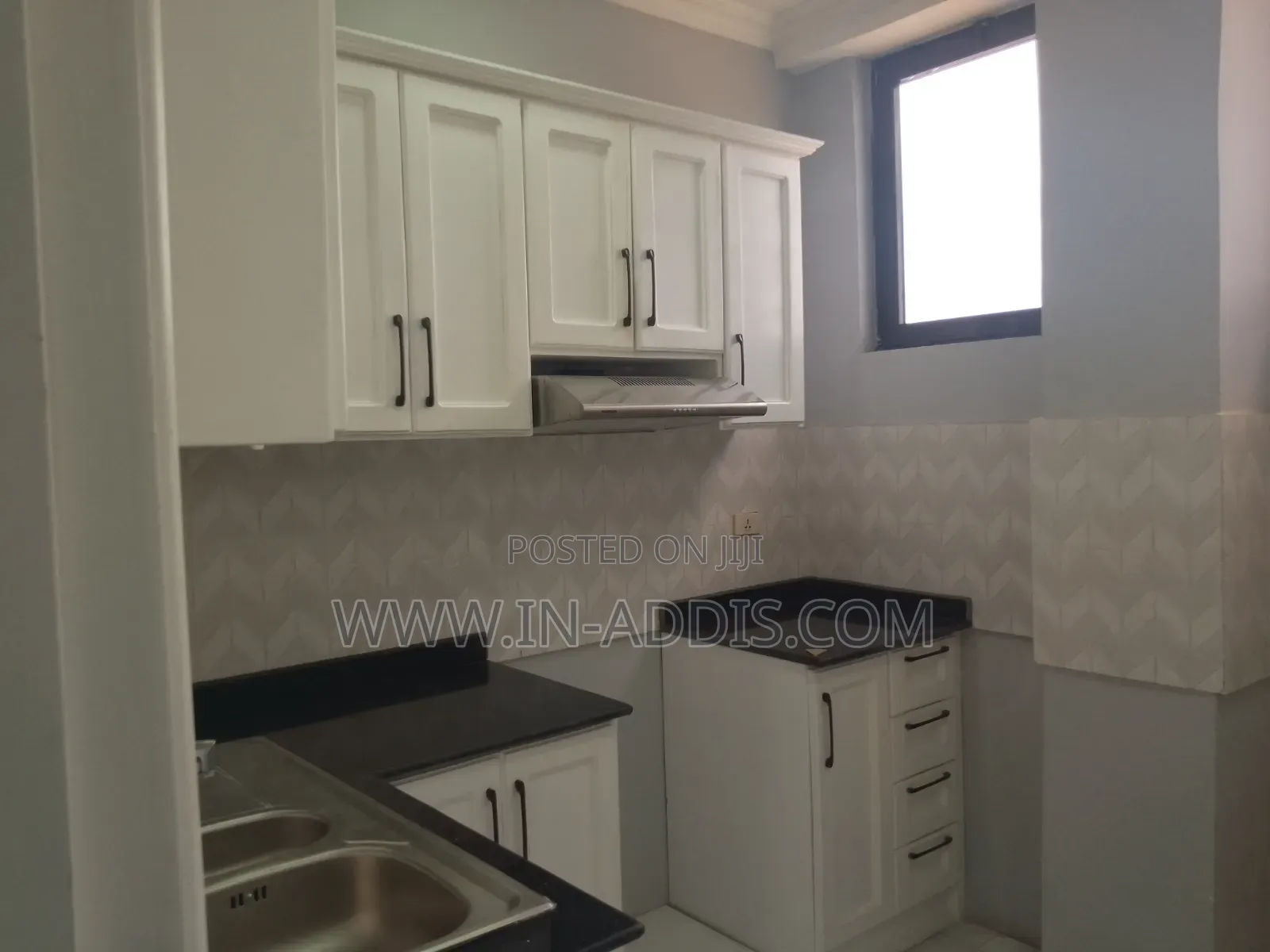 4bdrm Apartment in Lideta for rent