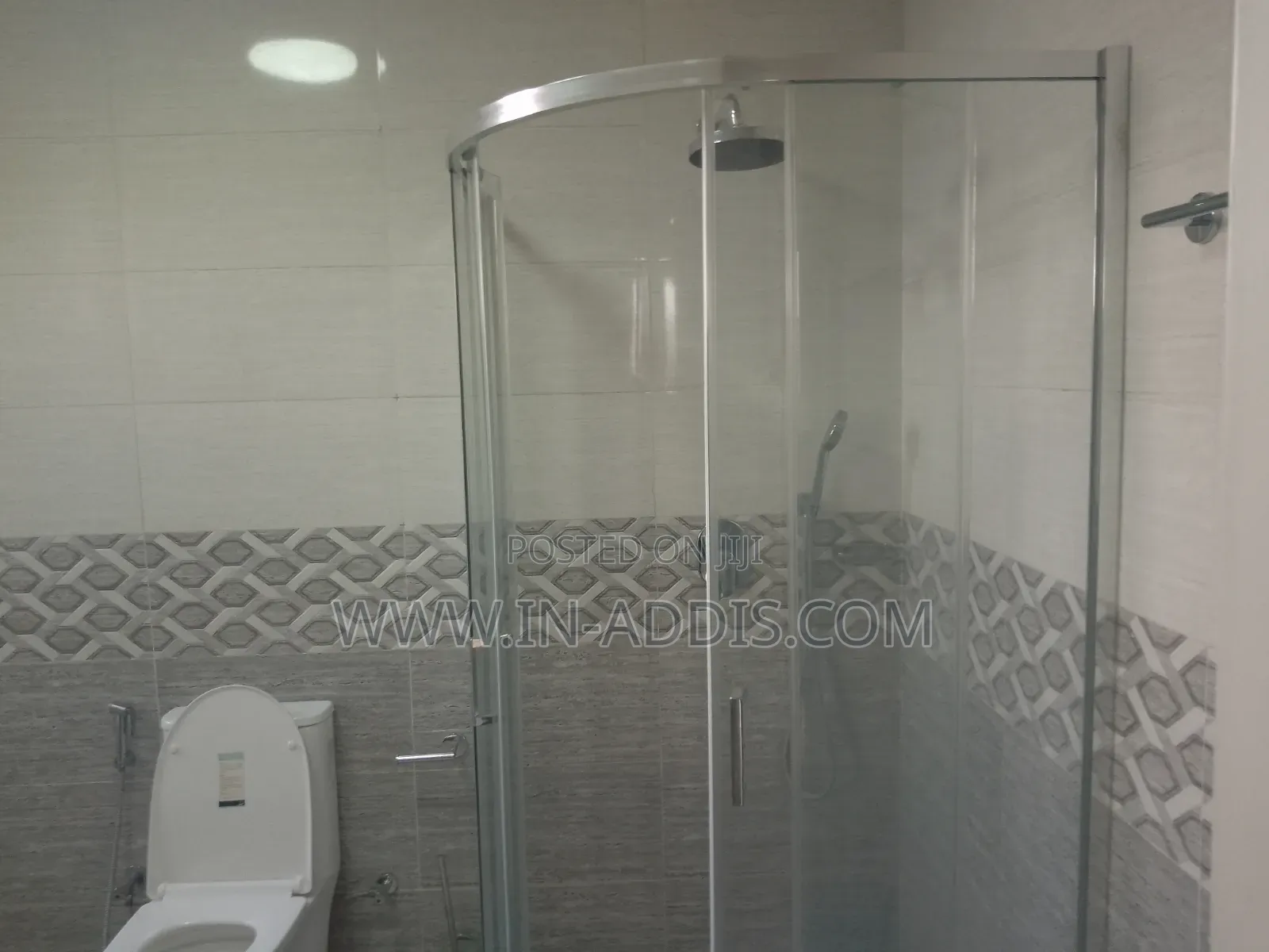 4bdrm Apartment in Lideta for rent
