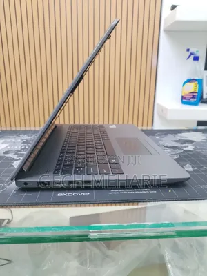 New Laptop HP Stream Notebook 8GB Intel Core i7 HDD+SSD 1T