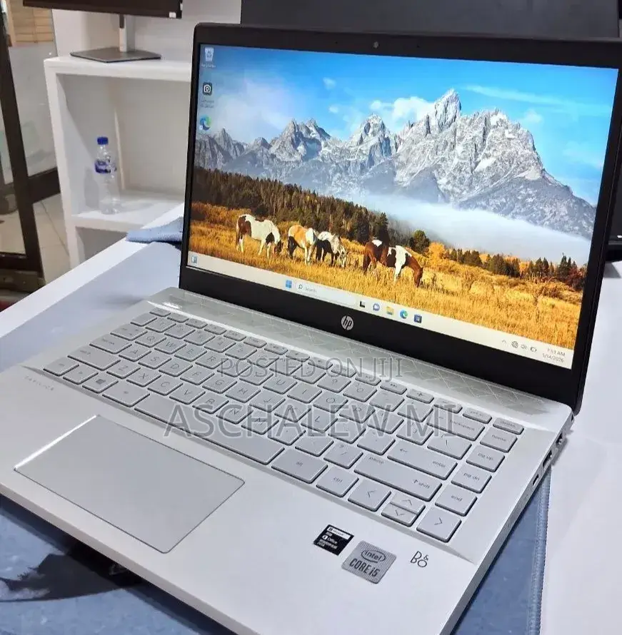 New Laptop HP Pavilion 14 8GB Intel Core i5 SSD 512GB